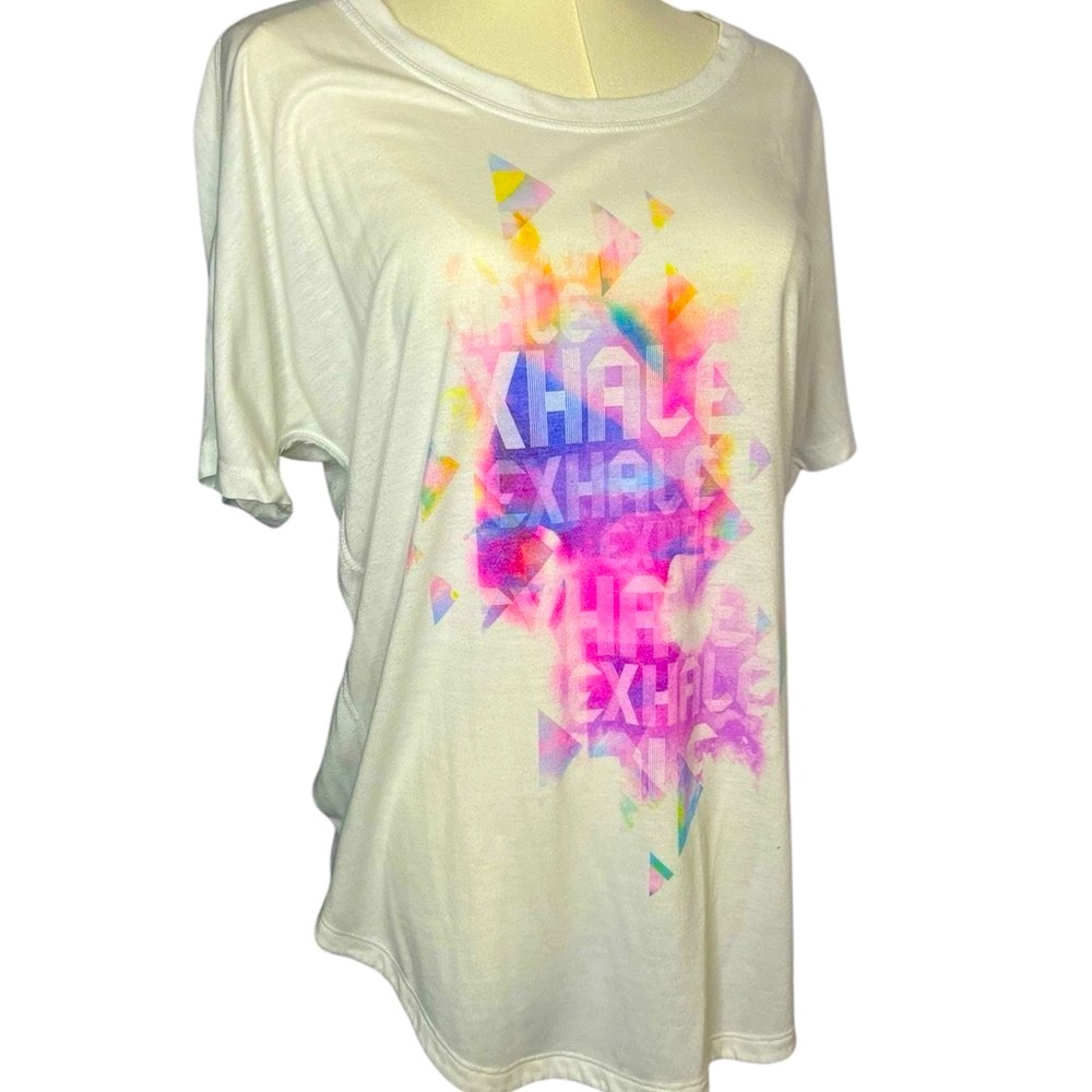 ~ Women’s lightweight, White‎ Graphic Tee size medium